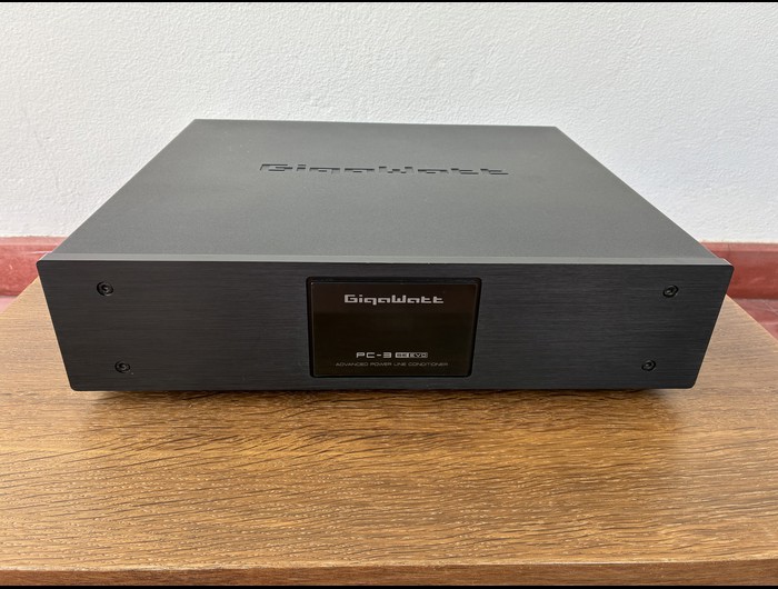 GigaWatt /  / Power Conditioner / Power Supply